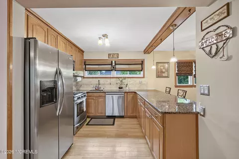 4 Farmbrook Dr, Old Bridge, NJ 08857 photo 12