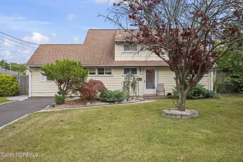 4 Farmbrook Dr, Old Bridge, NJ 08857 photo 6