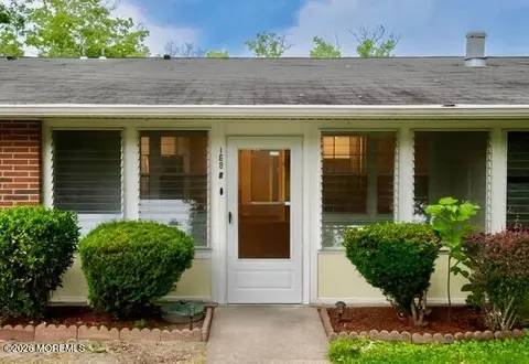 168 Huntington Dr # B, Lakewood, NJ 08701