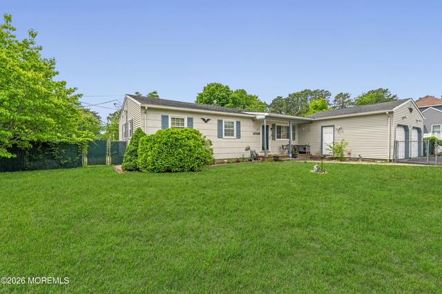 740 10th Ave, Toms River, NJ 08757