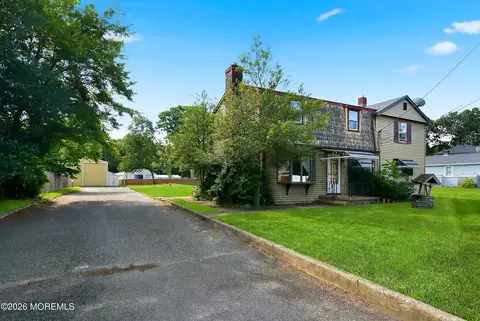 1198 Maxim Southard Rd, Howell, NJ 07731