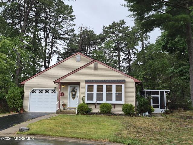 2 Holyoke Ct #62, Whiting, NJ 08759