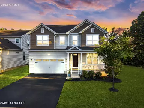 319 Tulip Ct, Marlboro, NJ 07746