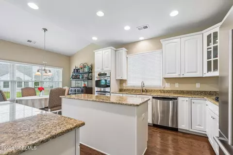 Kitchen - 23 Cape May Ct, Waretown, NJ 08758 photo 3 of 4