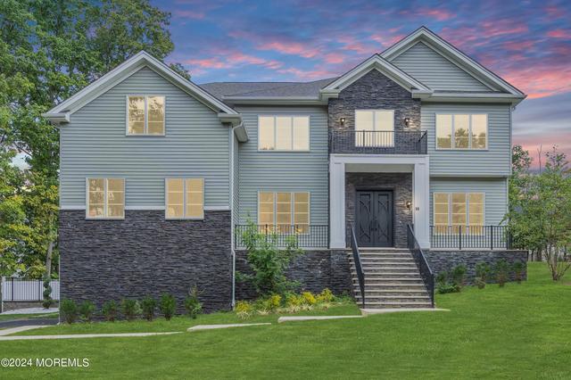 14 Falson Ln, Morganville, NJ 07751