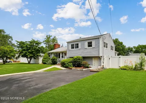 80 Easton Ave, Spotswood, NJ 08884