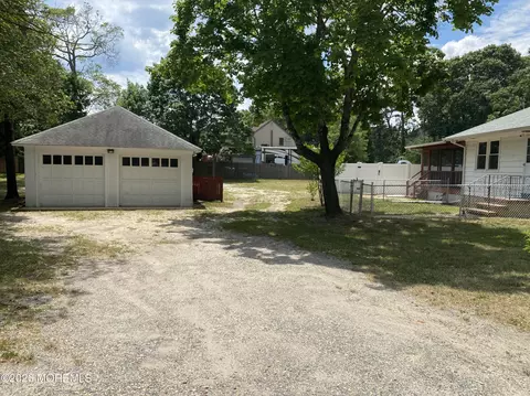 471 Drum Point Rd, Brick, NJ 08723