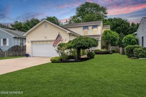 1112 Oakland St, Point Pleasant, NJ 08742