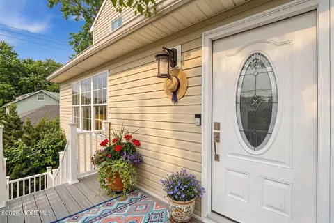 335 Park Ave, Union Beach, NJ 07735