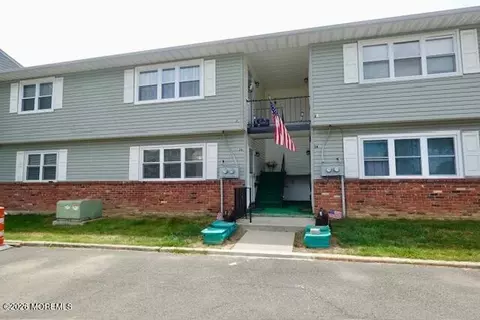 2 Georgia Ct #A, Matawan, NJ 07747