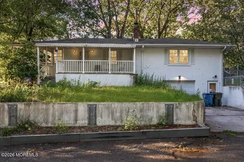 31 Borick Ave, Hazlet, NJ 07730