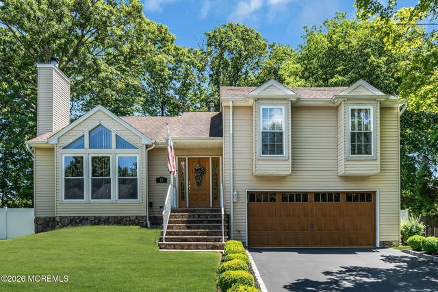 11 Metedeconk Rd, Howell, NJ 07731