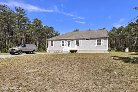 Exterior - 2516 Dover Rd, Forked River, NJ 08731 photo 4 of 13