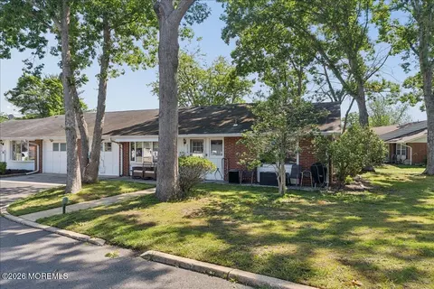 603 Lake Point Dr # A, Lakewood, NJ 08701