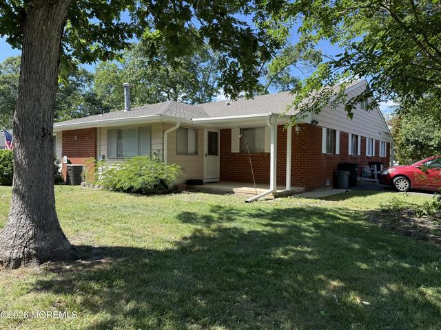 23 A Cardinal St, Manchester, NJ 08759