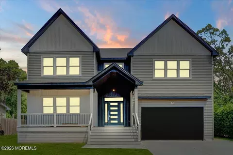 19 Robbins St, Brick, NJ 08724