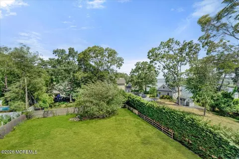 Exterior - 19 Robbins St, Brick, NJ 08724 photo 5 of 7