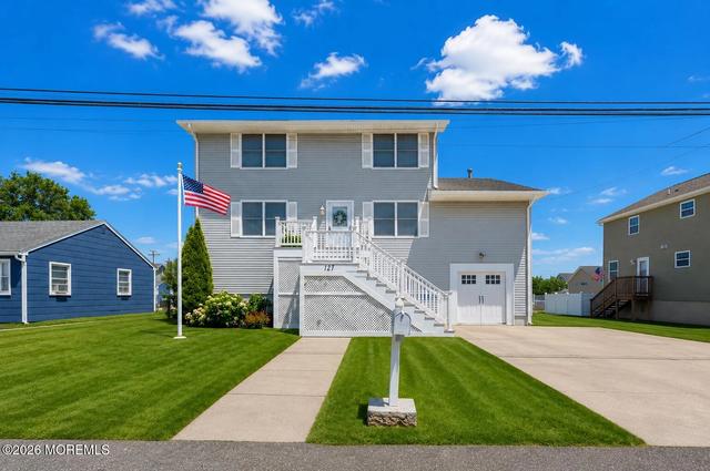 127 Waldron Rd, Toms River, NJ 08753