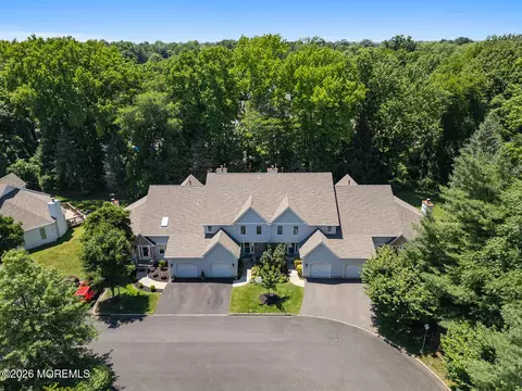 28 Hickory Ln, Little Silver, NJ 07739