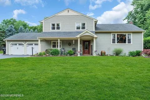 23 Southview Ter S, Middletown, NJ 07748