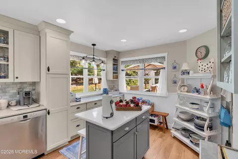 Kitchen - 6 Surrey Ct, Forked River, NJ 08731 photo 2 of 2