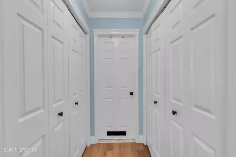 Entry Way - 6 Surrey Ct, Forked River, NJ 08731 photo 2 of 4