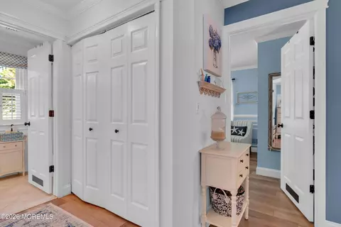 Entry Way - 6 Surrey Ct, Forked River, NJ 08731 photo 3 of 4