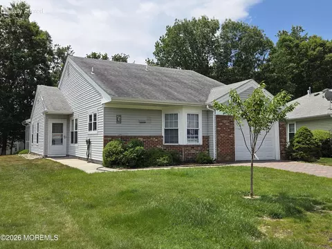 9 Dove Tree Ct, Barnegat, NJ 08005