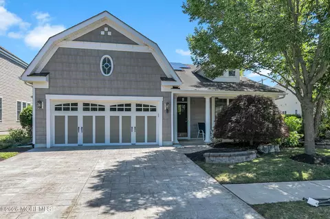 10 Iselin Ln, Oceanport, NJ 07757