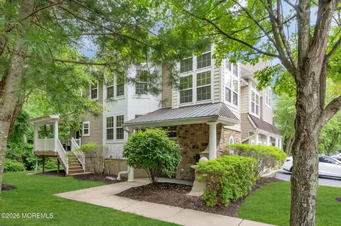 73 Windward Dr, Manahawkin, NJ 08050