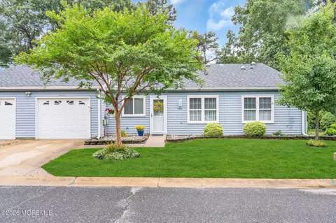 580 Kevin Ct #A, Manchester, NJ 08759