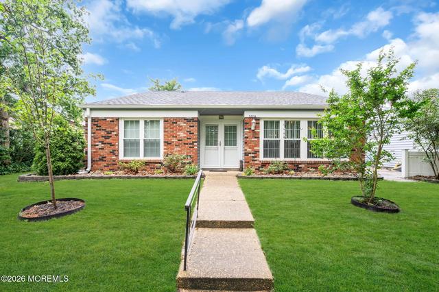 580 Kevin Ct #A, Manchester, NJ 08759
