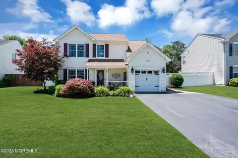 52 N Sailors Quay Dr, Brick, NJ 08723