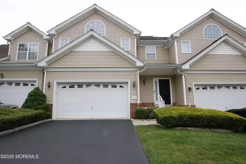 29 Village Dr, Eatontown, NJ 07724