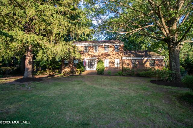 7 Mcelroy Dr, Lincroft, NJ 07738