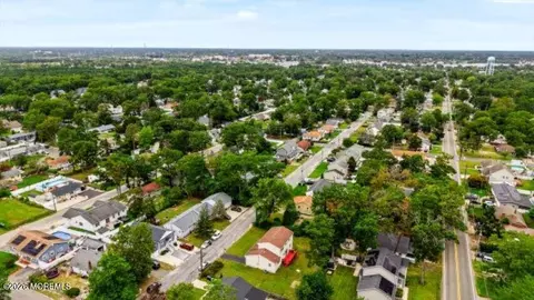 641 Ship Ave, Beachwood, NJ 08722