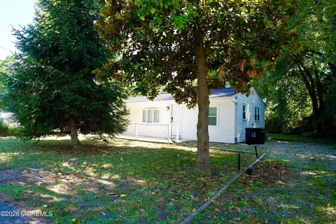 12 Starboard Way, Waretown, NJ 08758