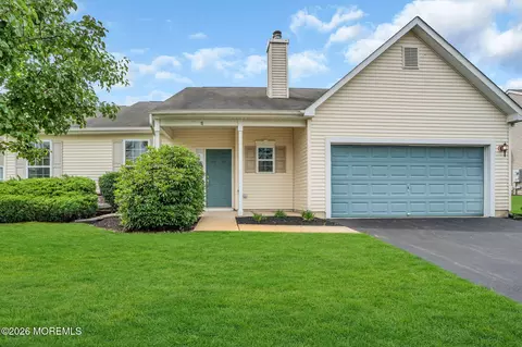16 Tisdale Rd, Manchester, NJ 08759