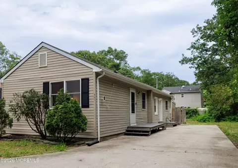 451 Driver Ave, Brick, NJ 08723