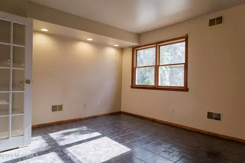 Living - 451 Driver Ave, Brick, NJ 08723 photo 2 of 3