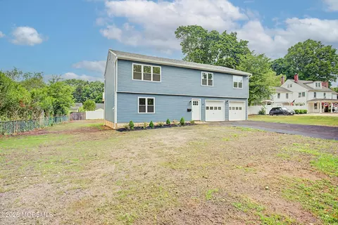 9 Campbell Dr, Eatontown, NJ 07724