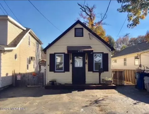 470 Brookside Ave, Laurence Harbor, NJ 08879