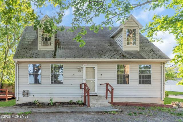 638 Demont St, Toms River, NJ 08753
