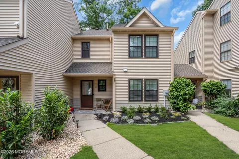 1201 Dahlia Ct, Jackson, NJ 08527