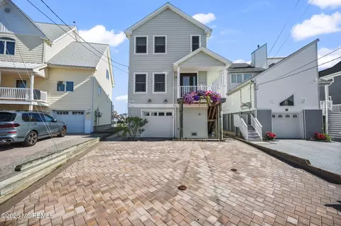 151 Vanard Dr, Brick, NJ 08723