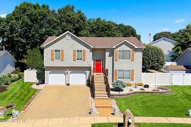 34 Bronia St, Howell, NJ 07731