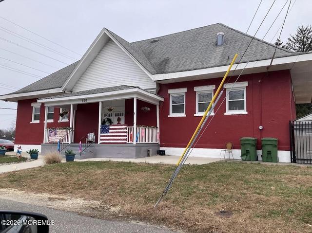 640 Green Grove Rd, Neptune City, NJ 07753