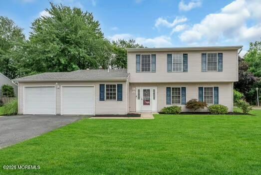 100 S Appletree Rd, Howell, NJ 07731