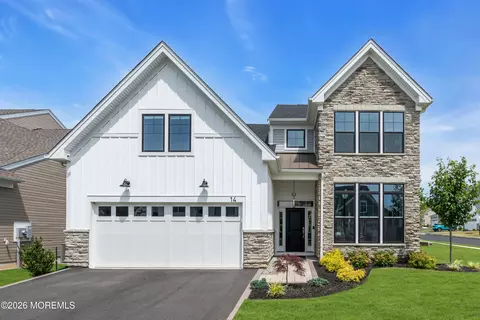 14 Sofia Dr, Manalapan, NJ 07726