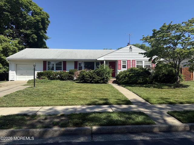 4 Bruce Ct, Milltown, NJ 08850